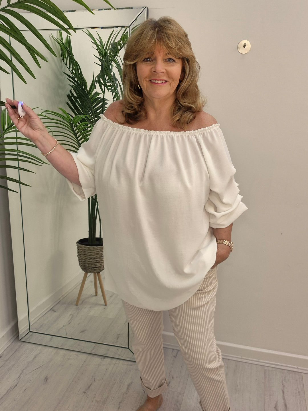 Ria Ruched Sleeve Top - (choose your Colour) - (fits from Size 14 up to Size 20)