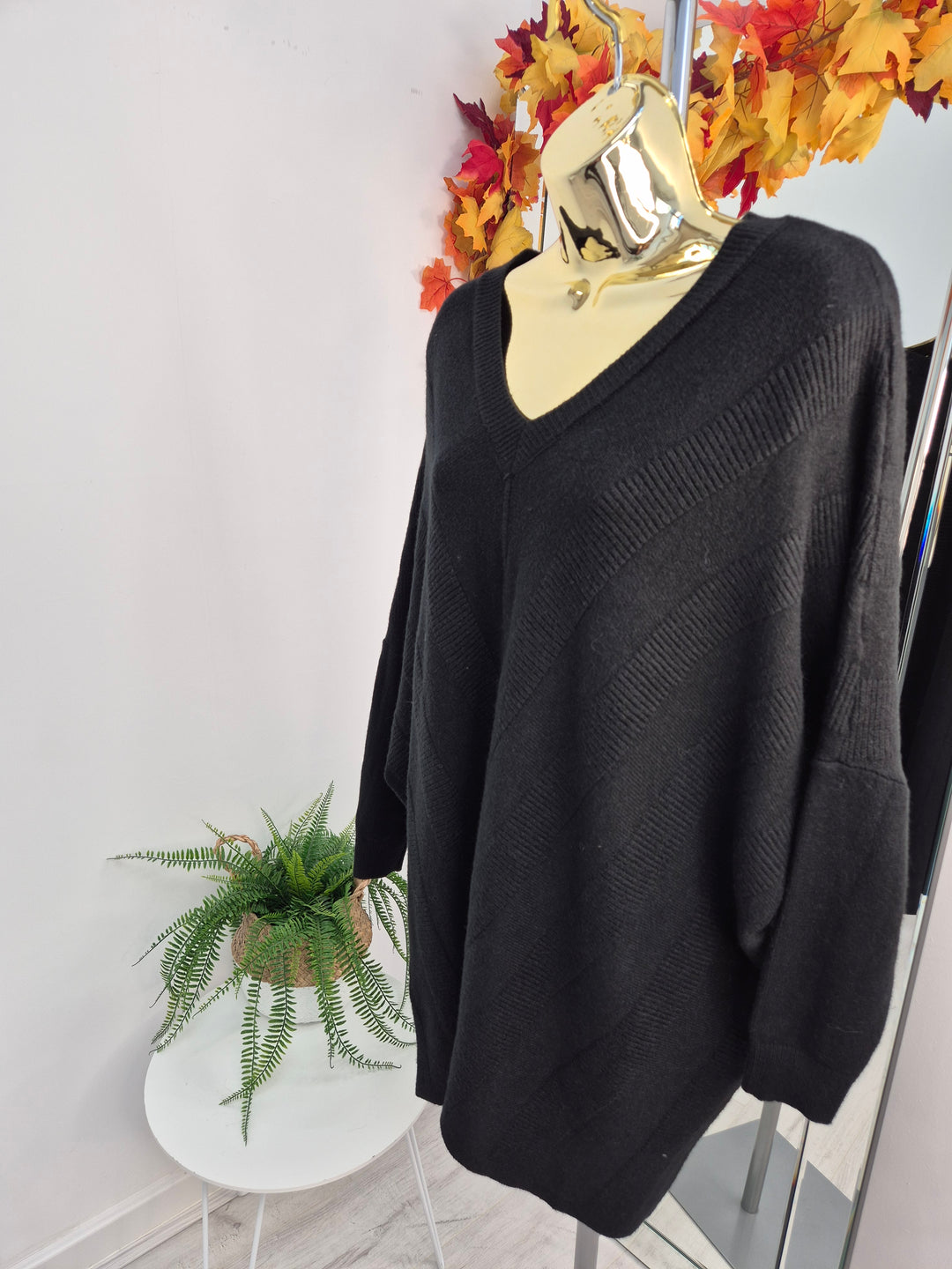 Vienna V Neck Oversized Hi Lo Jumper (choose your Colour) - (One Size/Curvy, fits from Size 14 up to Size 18/20)