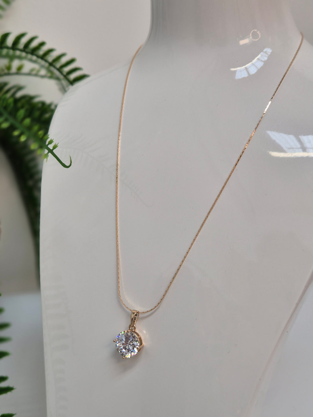 Crystal Solitaire Necklace (Gold Tone)