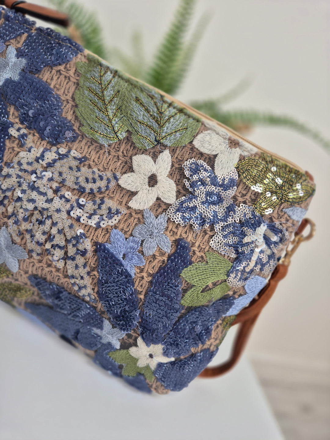 Floral Sequins Clutch Wristlet Bag - Blues