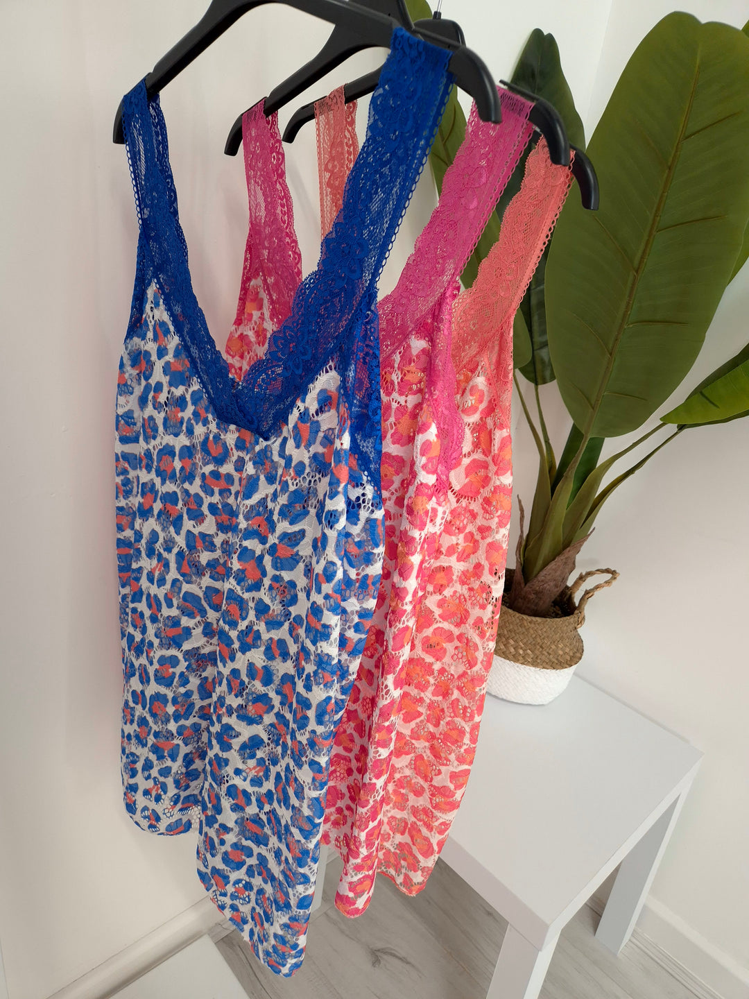 Linzi Lace (Floral) Cami Top (Curvy) - (choose your Colour)