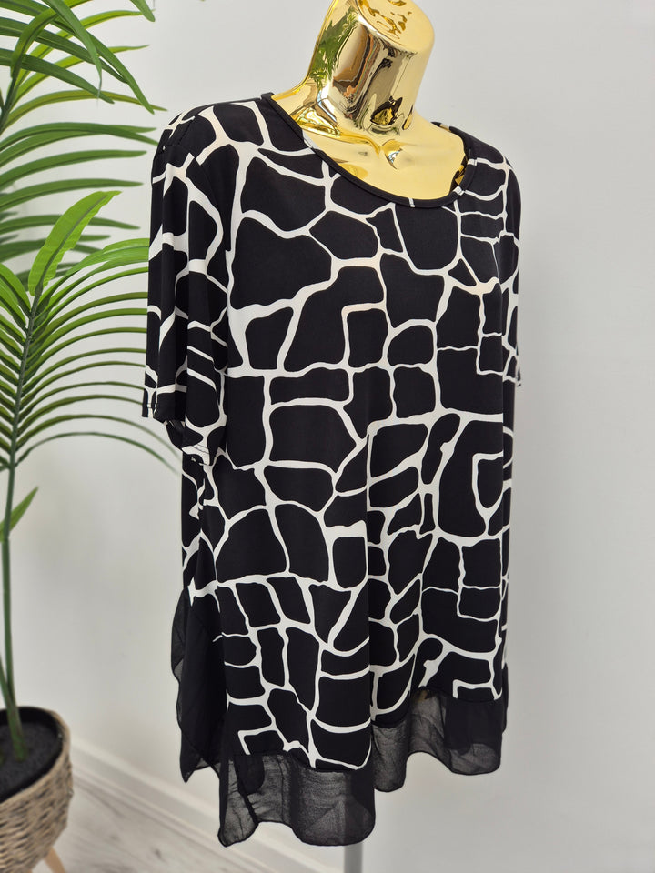 Monochrome Co-ord Suit (2 Piece) - Black/White (Curvy)