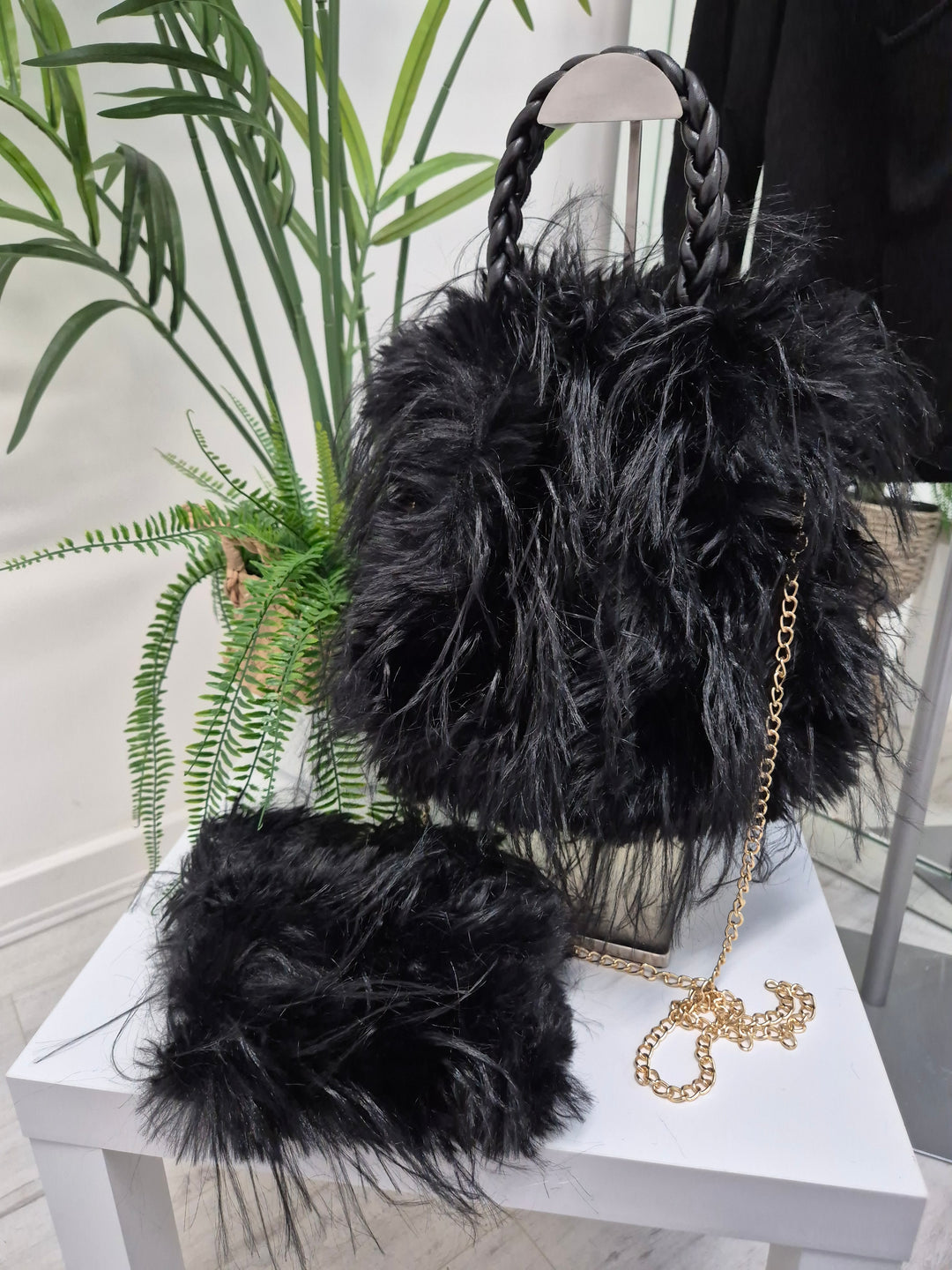 Oslo Faux Fur Shaggy Fingerless Gloves/Cuffs - Jet Black