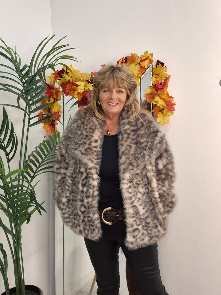 Oslo Faux Fur Shawl Collar Jacket - Snow Leopard (One Size/Curvy - fitting from Size 14 up to Size 18)
