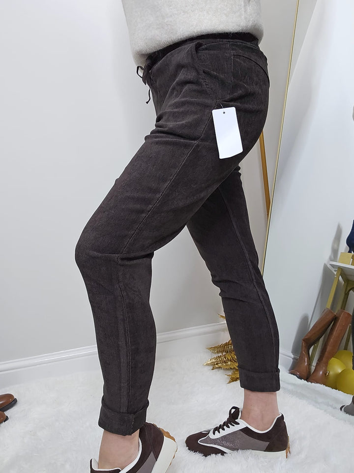 Magic Superfine Cord Pants - Chocolate (One Size, fits from Size 10/12 to Size 16/18)