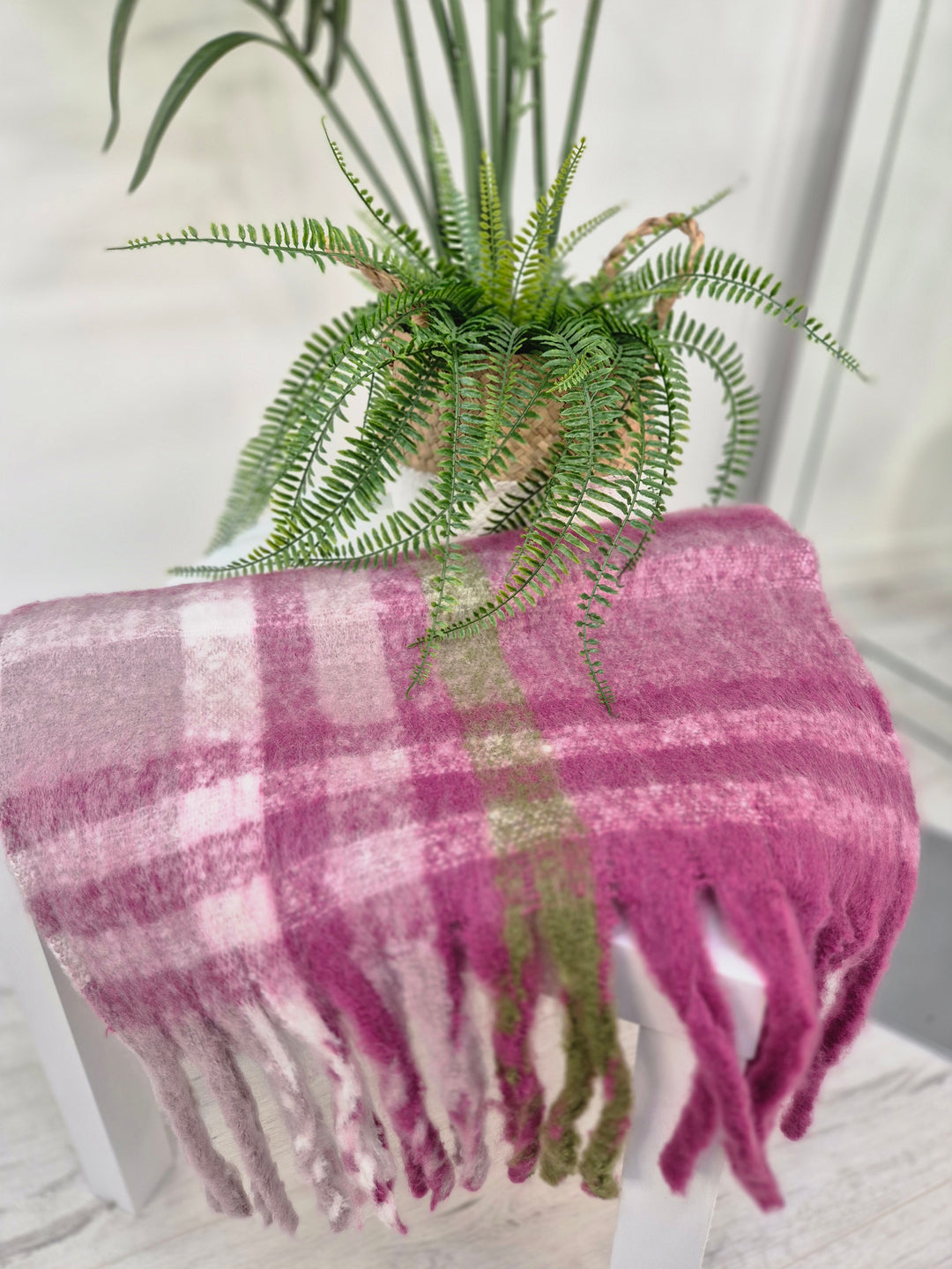 Checked Scarf with Fringing - Wine