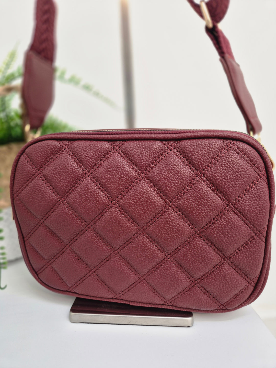 Diamond Quilted Bag - Wine (Gold Tone)
