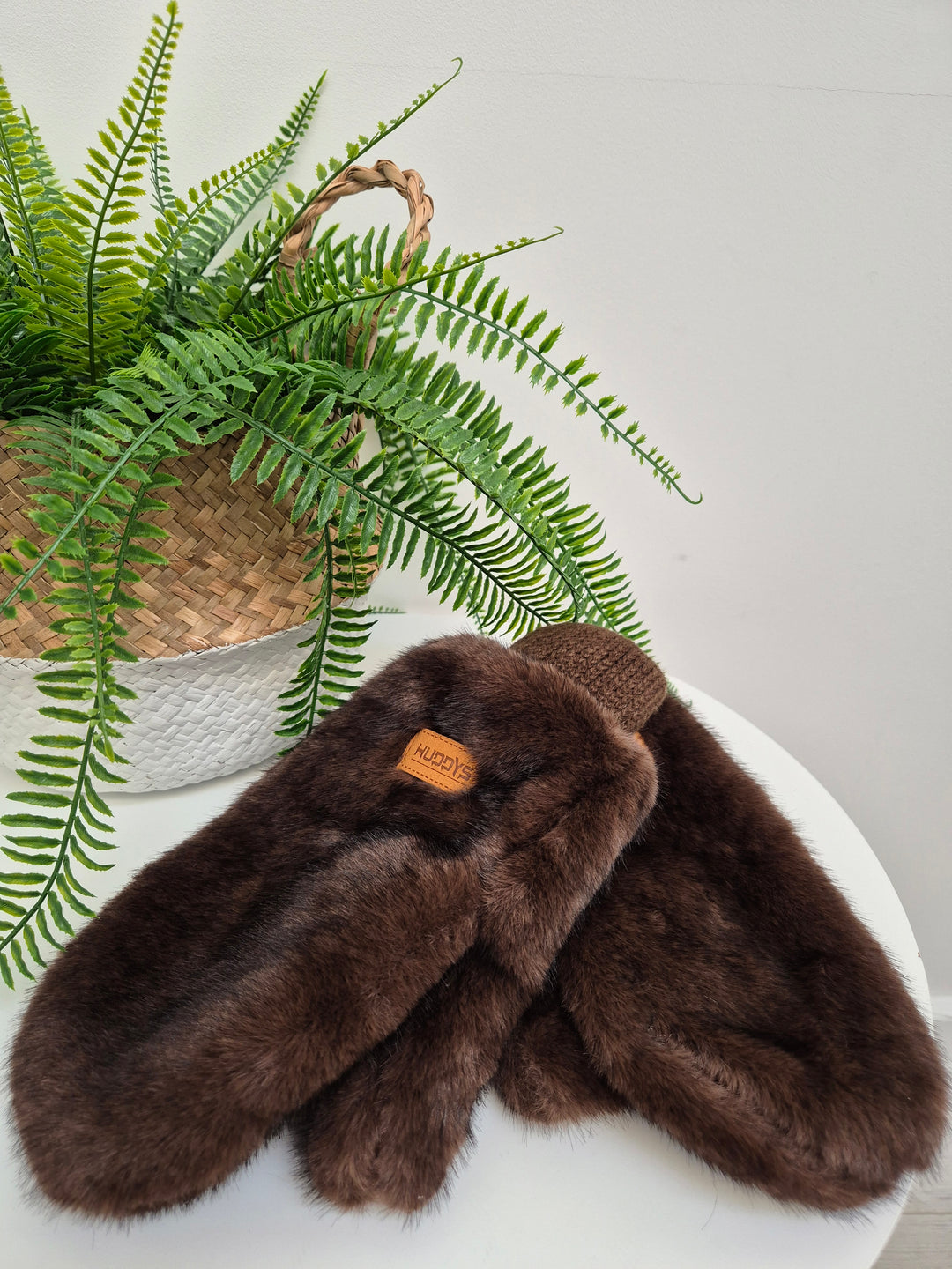 Oslo Faux Fur Mittens - Chocolate