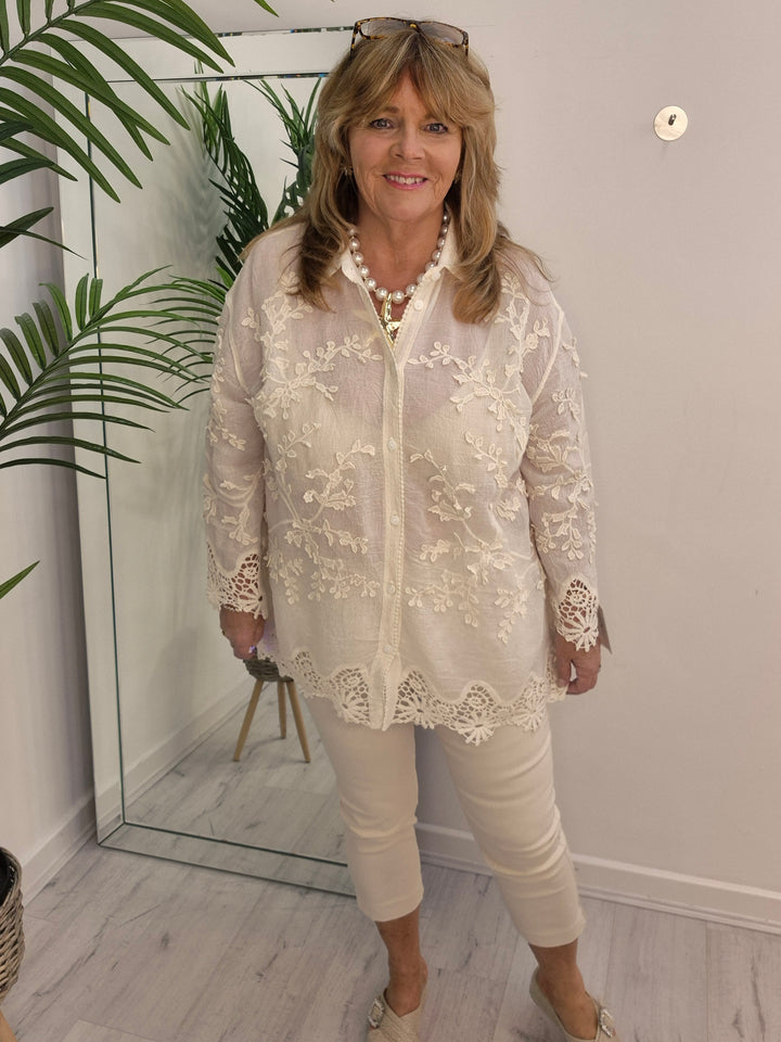 Lucy Lace Blouse - Cream (One Size/Curvy - fits up to Size 20)