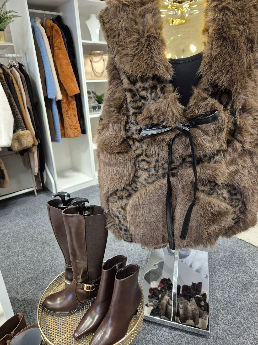 Oslo Faux Fur Gilet - Chocolate Leopard (One Size/Curvy - fits from Size 12/14 up to Size 18)