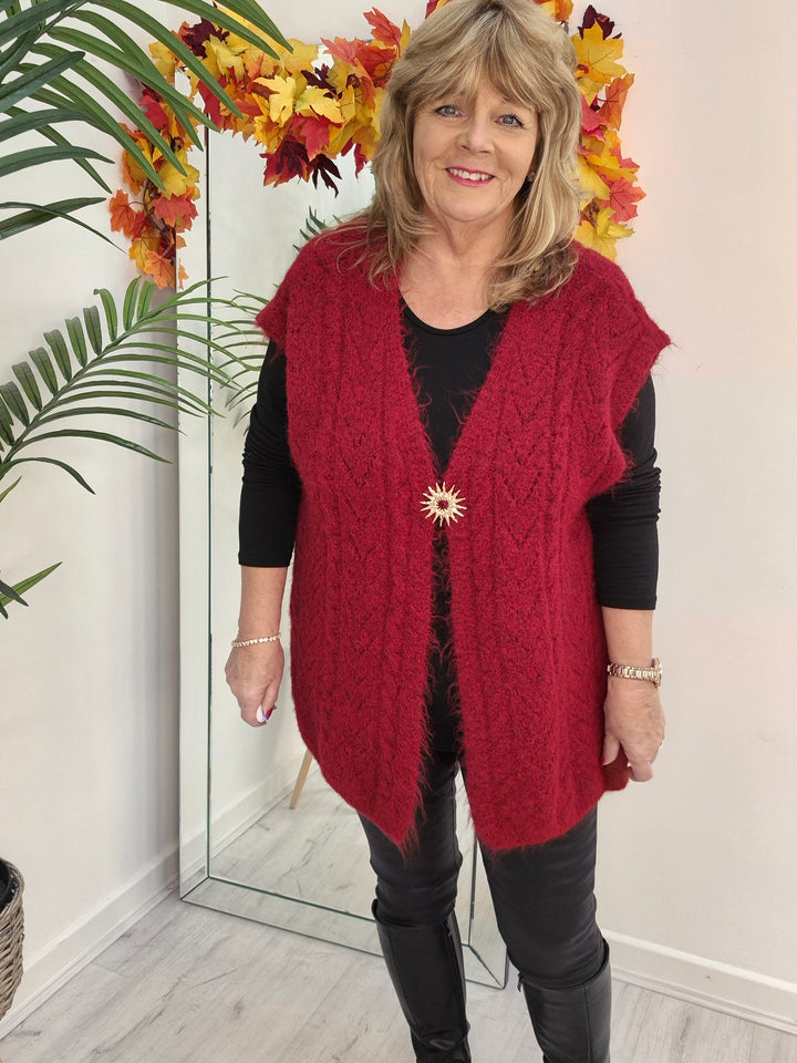 Vermont Super Soft & Fluffy Waistcoat (Oversized, fits from Size 16 up to Size 20/22) - Pillar Box Red