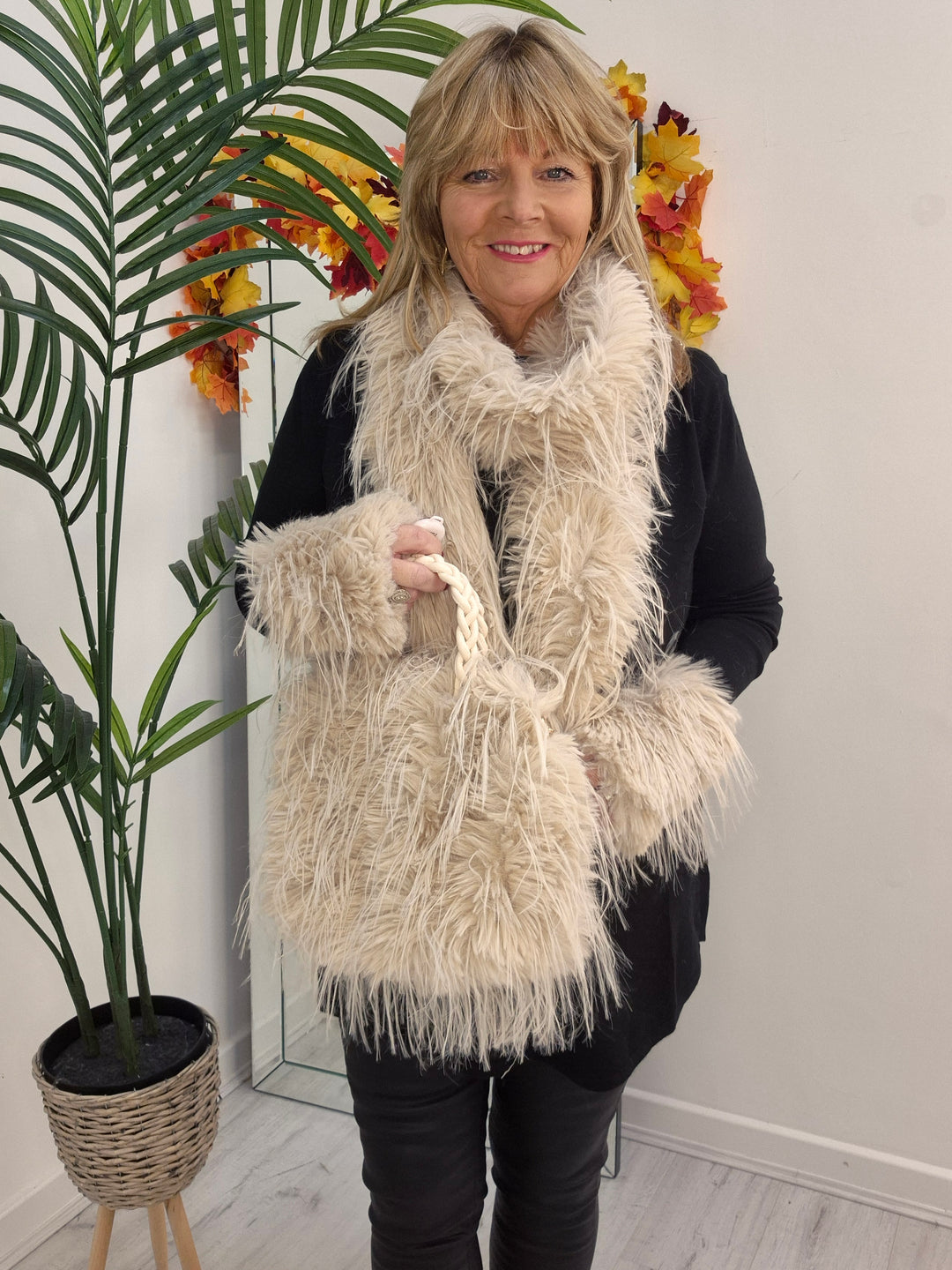 Oslo Faux Fur Shaggy Long Scarf - Cream