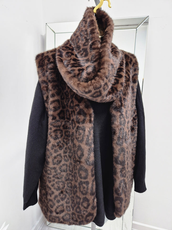 Oslo Leopard Faux Fur Gilet - Chocolate Leopard (One Size - fits from Size 10/12 up to Size 16)