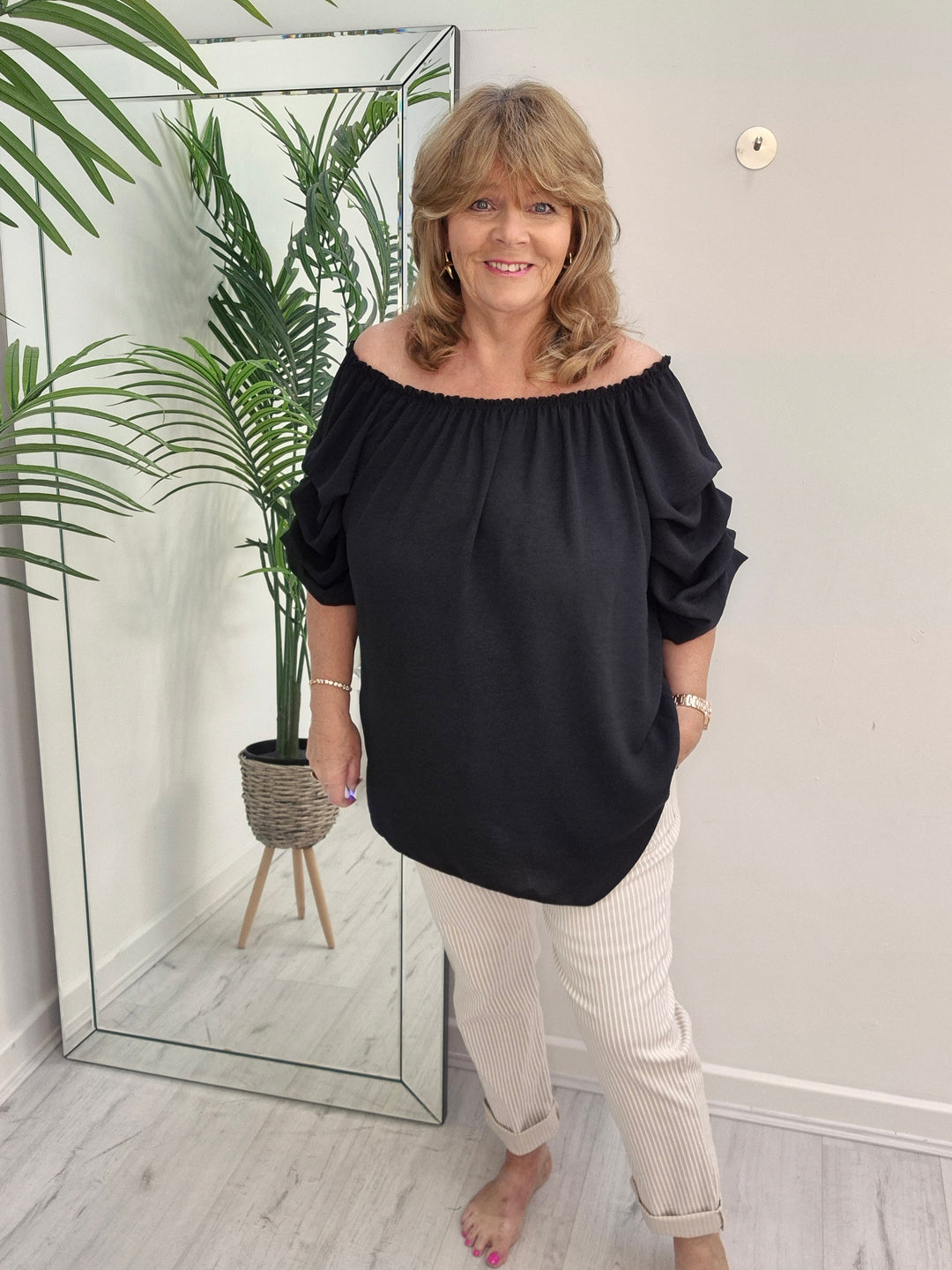 Ria Ruched Sleeve Top - (choose your Colour) - (fits from Size 14 up to Size 20)