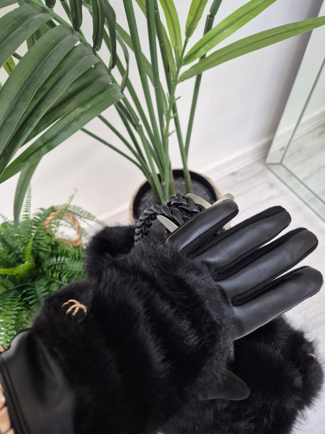 Oslo Gloves with Faux Leather & Faux Fur - Black with Gold Tone Logo