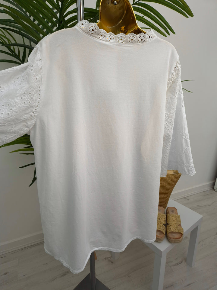 Billie Broderie Anglaise Blouse - (choose your Colour) (Curvy)