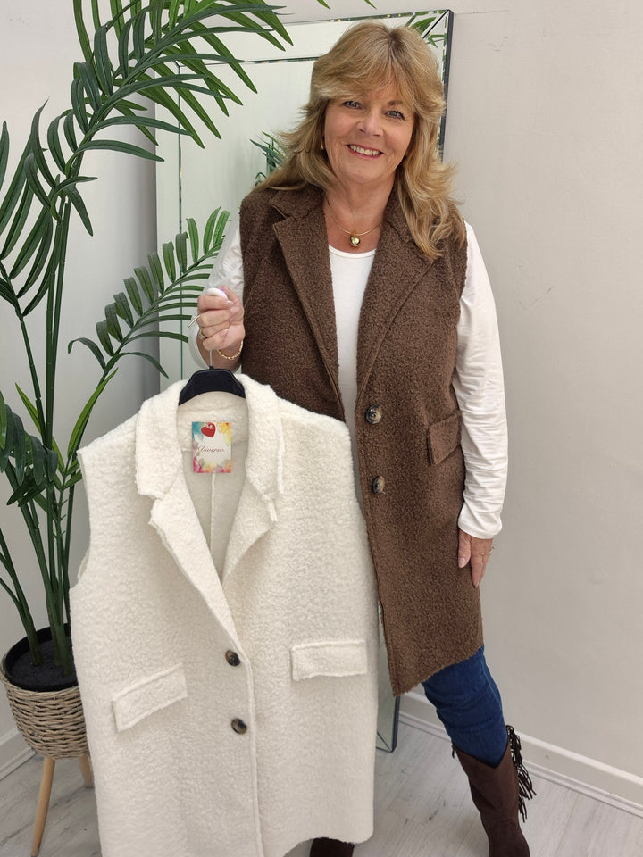 Gina Gilet (Faux Shearling) - One Size/Curvy, fits from Size 14 to Size 18) - Chocolate