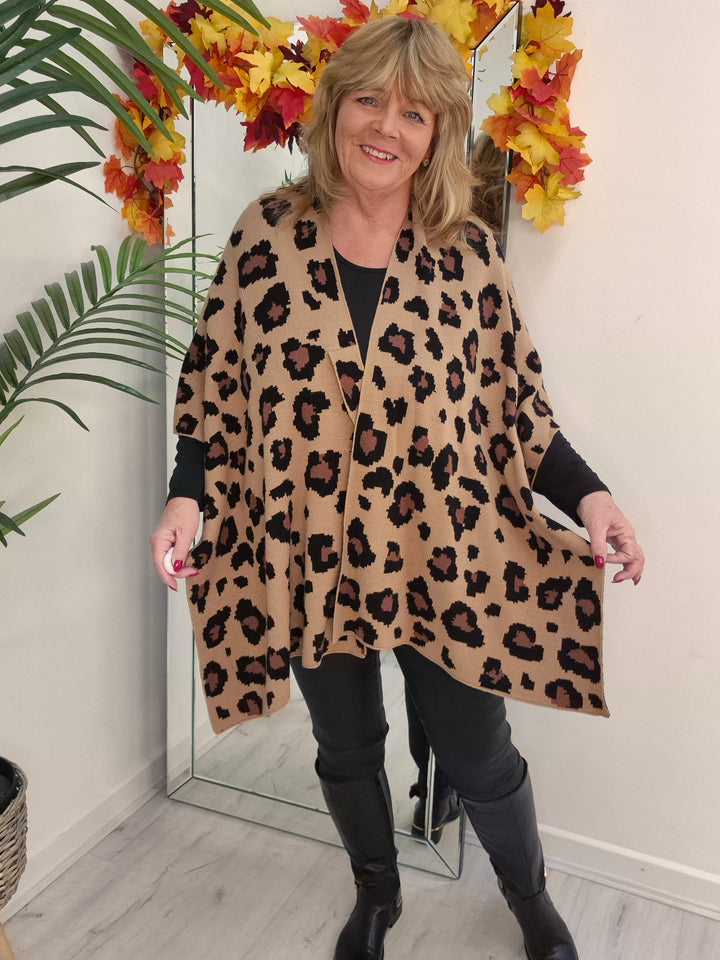 Leopard Super Soft Poncho/Wrap - Tan (One Size/Curvy Size from 12 up to Size 20)