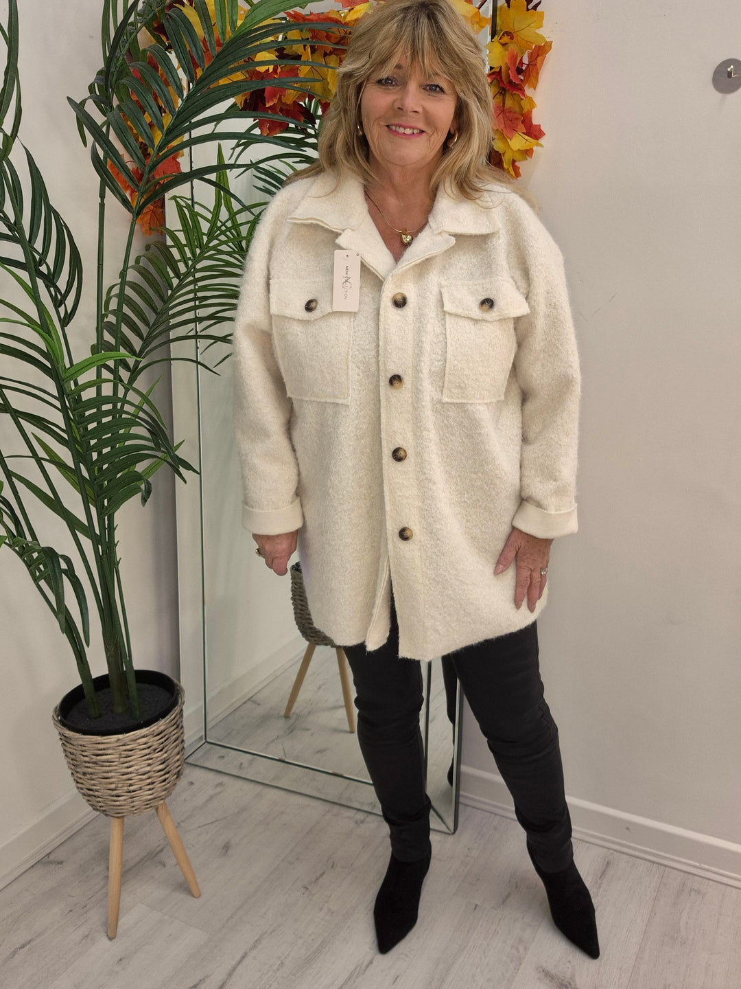 Jessica Oversized Shacket with Curved Hem - Winter White (fits Size 14 to Size 18/20)