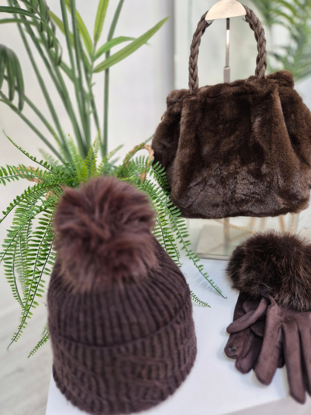 Oslo Faux Fur Pom Pom Cable Hat - Chocolate