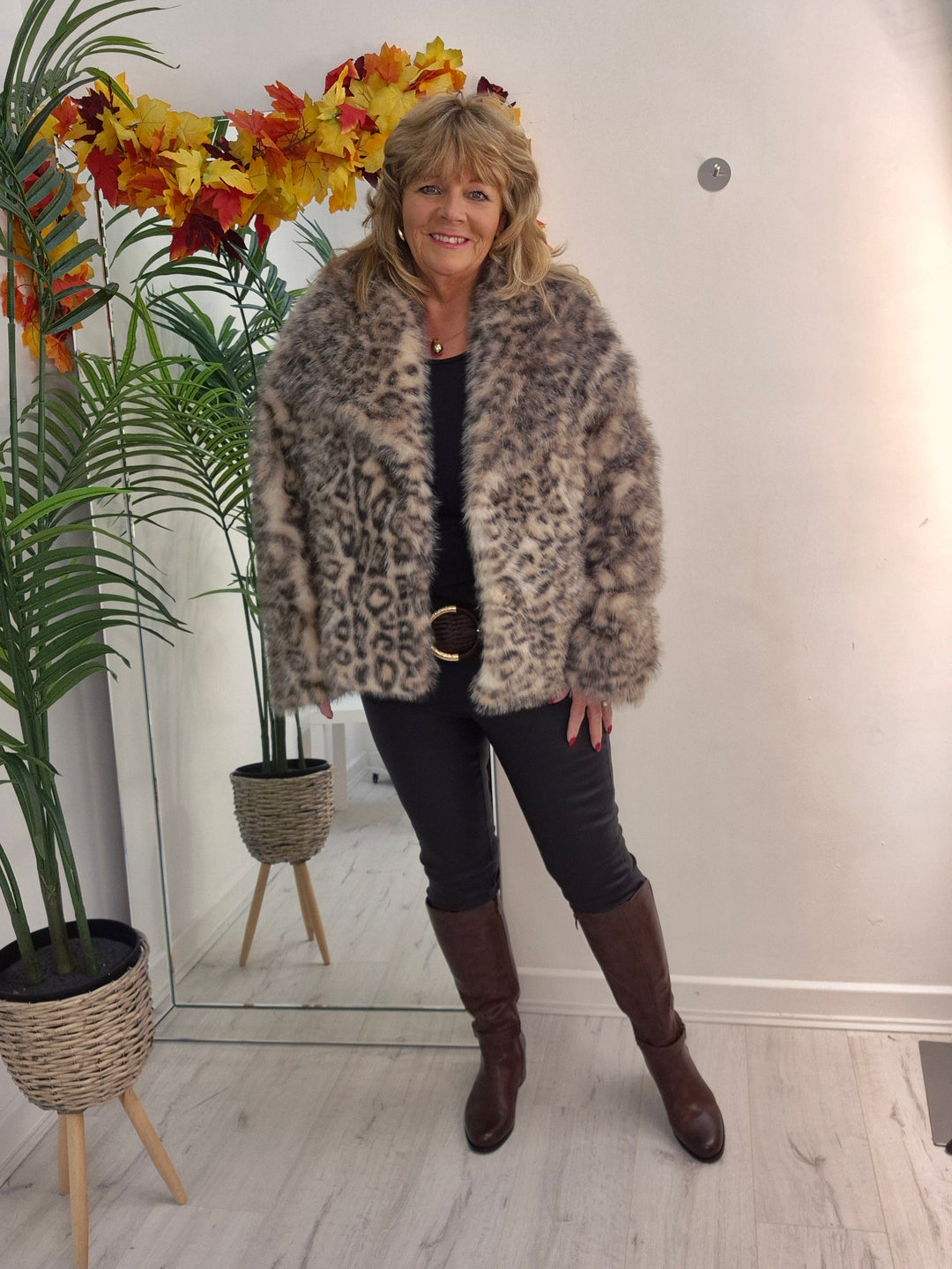 Oslo Faux Fur Shawl Collar Jacket - Snow Leopard (One Size/Curvy - fitting from Size 14 up to Size 18)