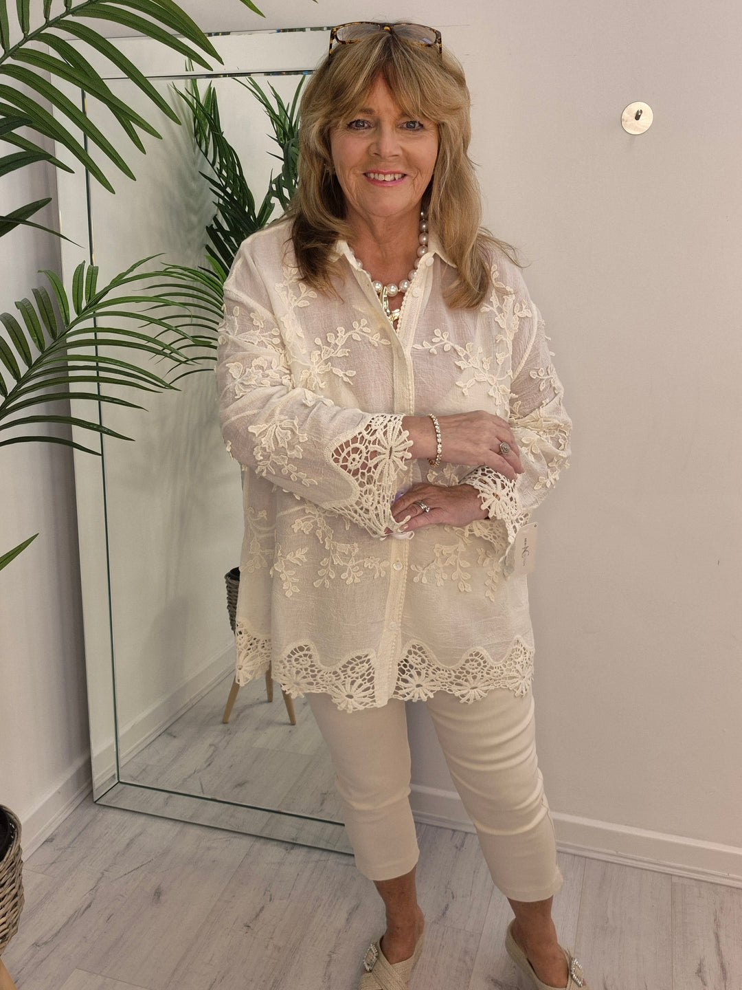 Lucy Lace Blouse - Cream (One Size/Curvy - fits up to Size 20)