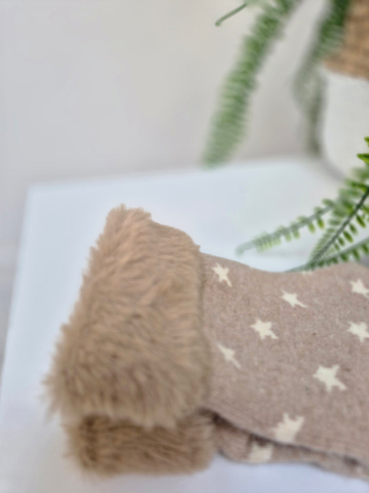 Cosy Fluffy Fur Fur Soft Socks - (choose your Design)