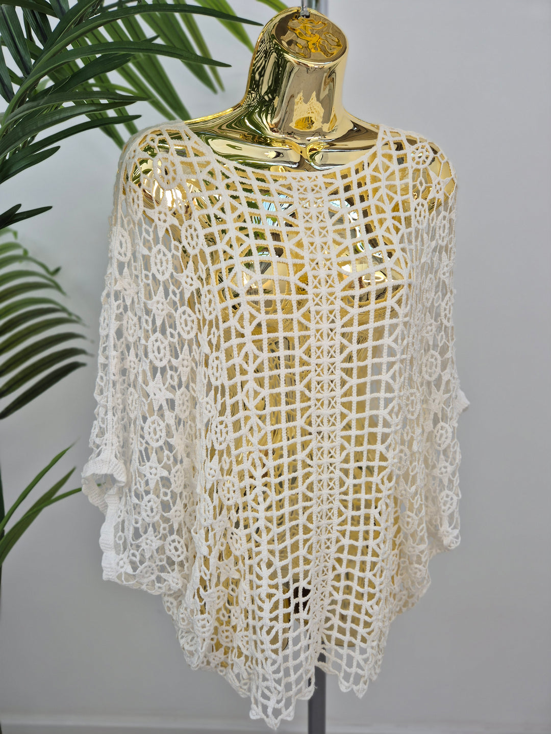 Carla Crochet Top - (choose your Colour) - (One Size/Curvy)