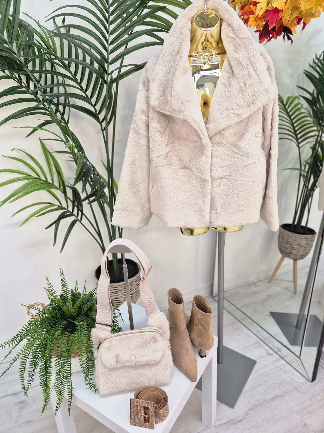 Oslo Faux Fur Medium Length Coat - Cream (One Size - fits from Size 10/12 up to Size 16/18)
