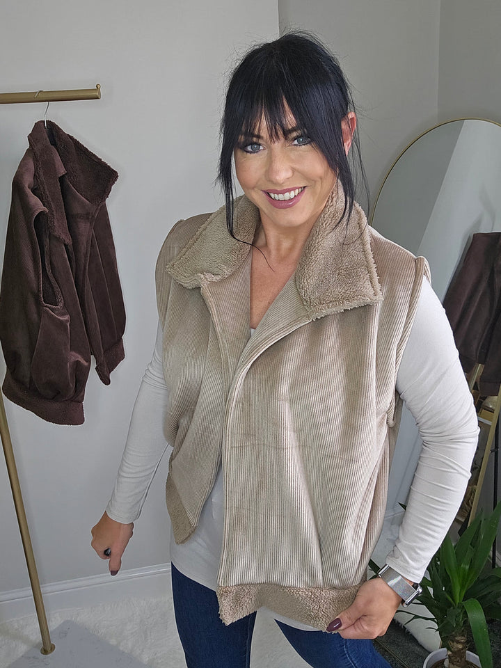 Carys Chenille Waistcoat - Beige (One Size up to Size 14/16)