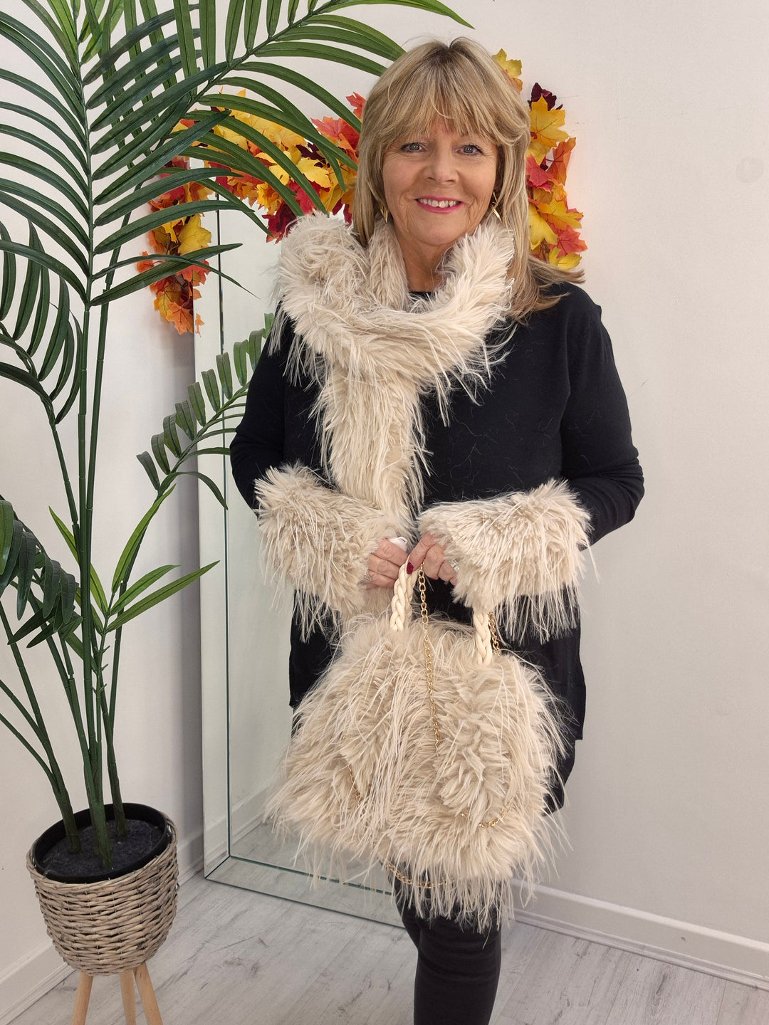 Oslo Faux Fur Shaggy Long Scarf - Cream
