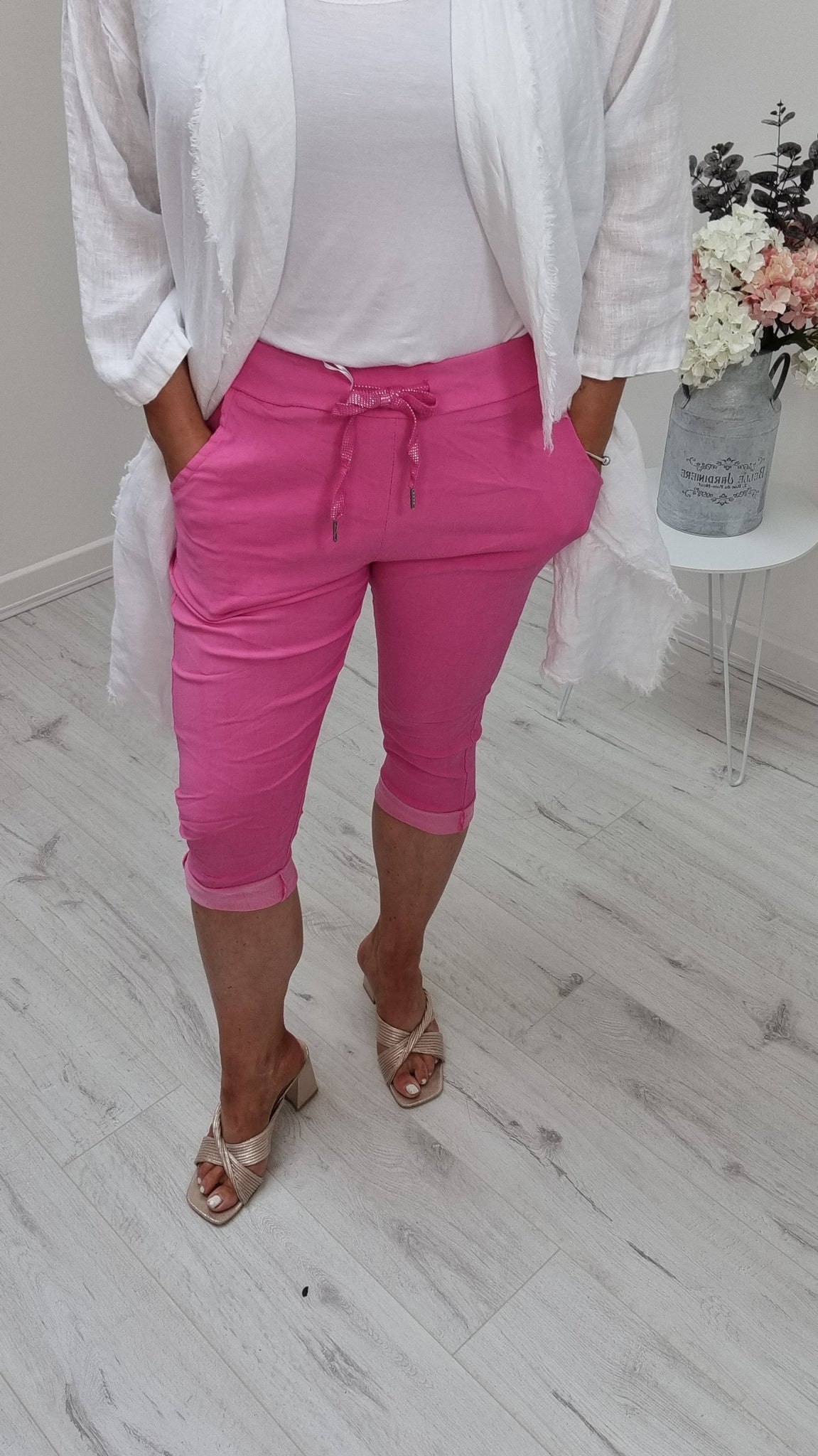 Magic Pants - Capri Style, Bright Pink