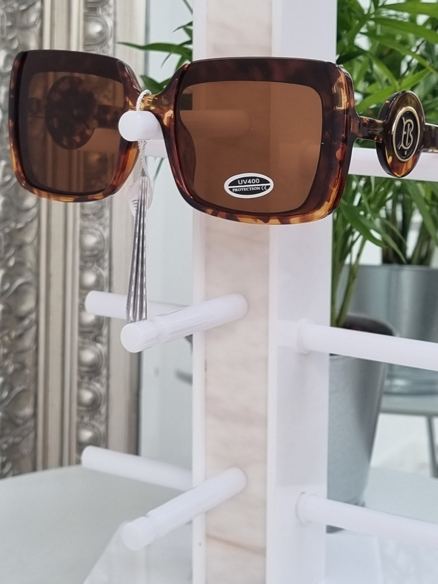Queen B Sunglasses - Tortoise Shell