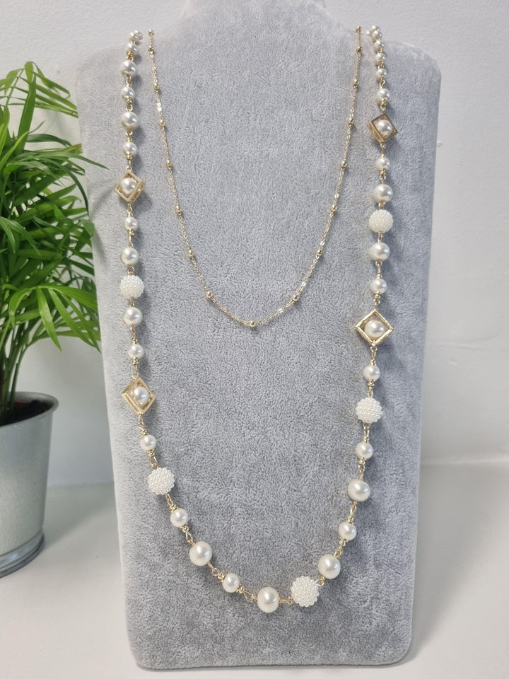 Pearl Necklace with Gold Squares