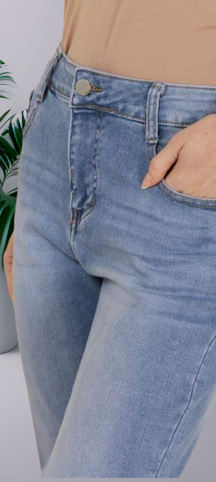 G Smack Mom Jeans - Mid Denim Stonewashed (Sized)